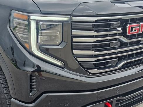 Used 2026 GMC Sierra 1500 AT4 w/ AT4 Premium Package AWD/4WD image 8