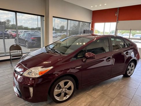 Used 2013 Toyota Prius Persona Series FWD image 8