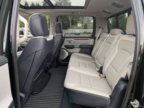 Used 2024 RAM 1500 Limited AWD/4WD image 33