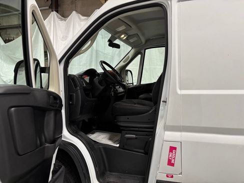 Used 2021 RAM ProMaster 2500 FWD image 10