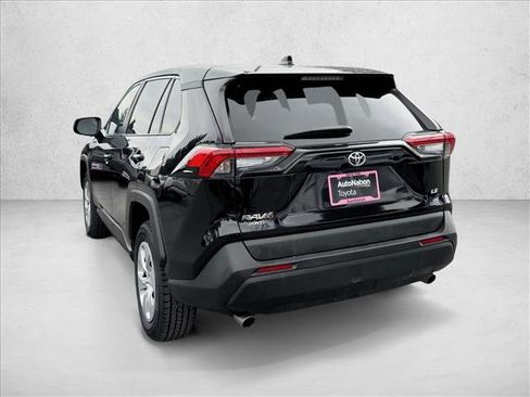 Certified 2024 Toyota RAV4 LE AWD/4WD image 5
