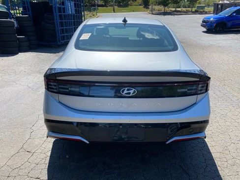 Used 2025 Hyundai Sonata SEL FWD image 6