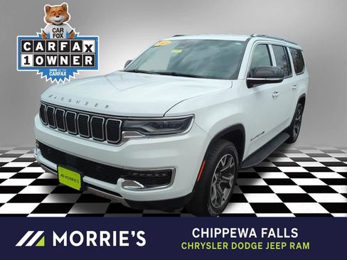 Used 2024 Jeep Wagoneer L Series III w/ Flexible Seating Group image 1