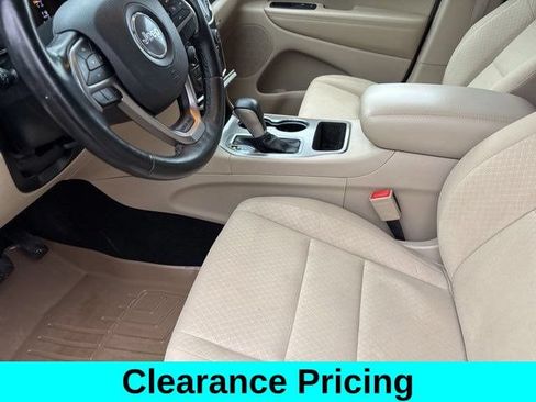 Used 2022 Jeep Grand Cherokee Laredo E w/ Security & Convenience Group AWD/4WD image 11