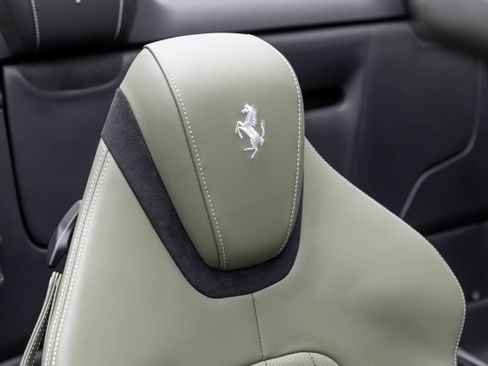 Certified 2025 Ferrari Roma Spider RWD image 54