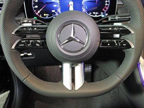 Used 2026 Mercedes-Benz GLC 350e 4MATIC image 18