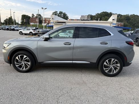 Used 2023 Buick Envision Essence AWD/4WD image 4