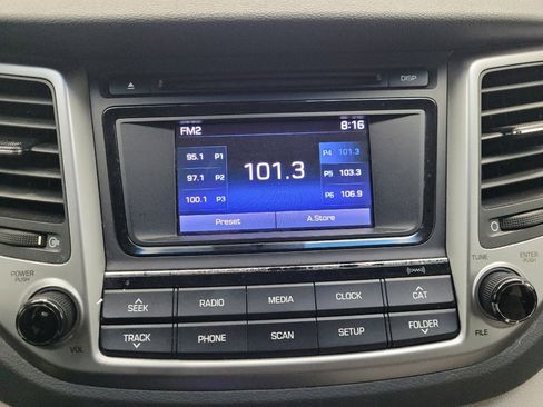 Used 2016 Hyundai Tucson SE image 25