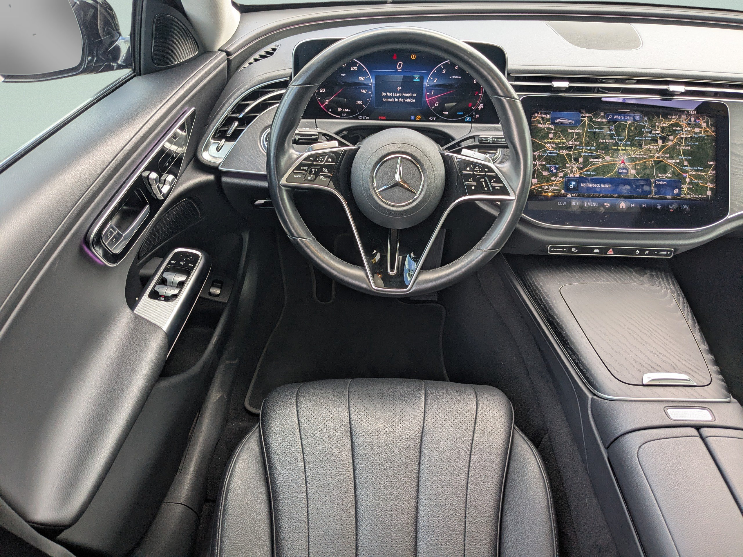 Used 2025 Mercedes-Benz E 350 4MATIC Sedan image 14