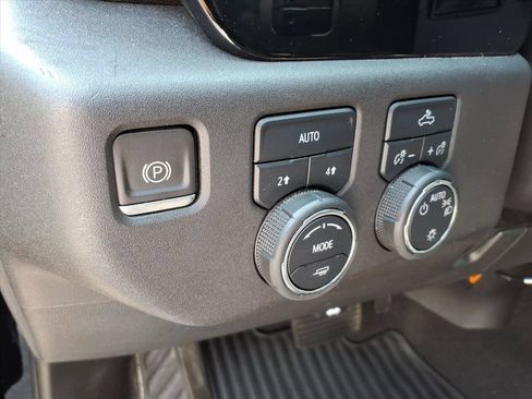 Used 2023 Chevrolet Silverado 1500 LT AWD/4WD image 25