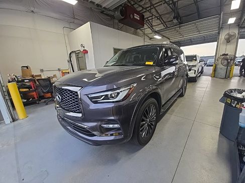 Used 2024 INFINITI QX80 Premium Select w/ Cargo Package AWD/4WD image 2