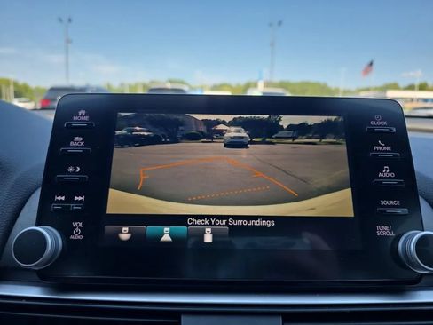 Used 2018 Honda Accord Sport image 29