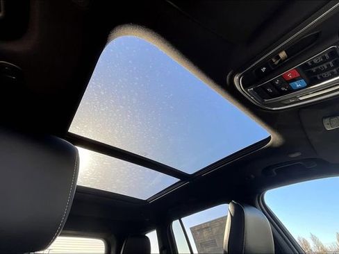 New 2024 Jeep Grand Cherokee Limited w/ Black Appearance Package image 25