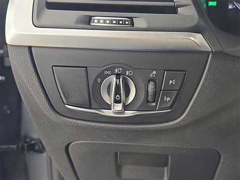 Certified 2024 BMW X3 xDrive30i w/ Premium Package image 29