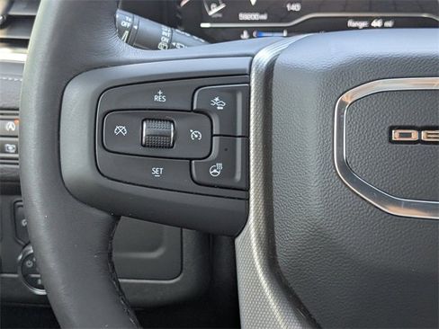 Used 2022 GMC Yukon Denali image 30