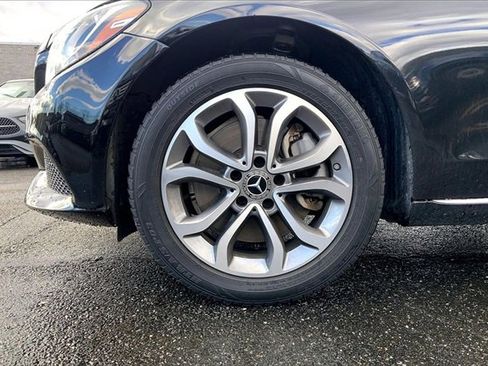 Used 2018 Mercedes-Benz C 300 4MATIC Sedan image 5
