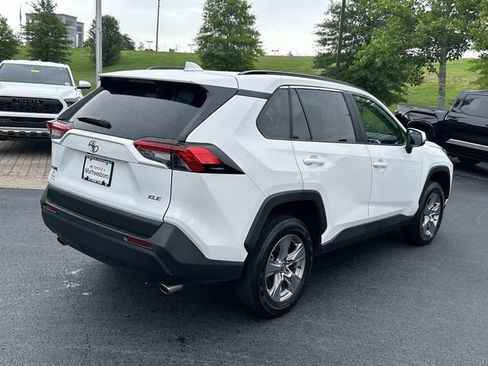 Used 2025 Toyota RAV4 XLE FWD image 4