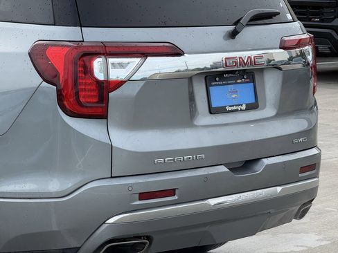 Certified 2023 GMC Acadia Denali w/ Denali Ultimate Package image 6