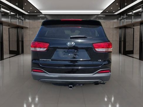 Used 2016 Kia Sorento LX FWD image 8