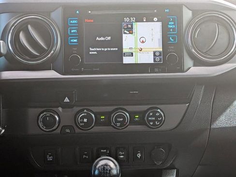 Used 2019 Toyota Tacoma TRD Off-Road w/ Technology Package image 14