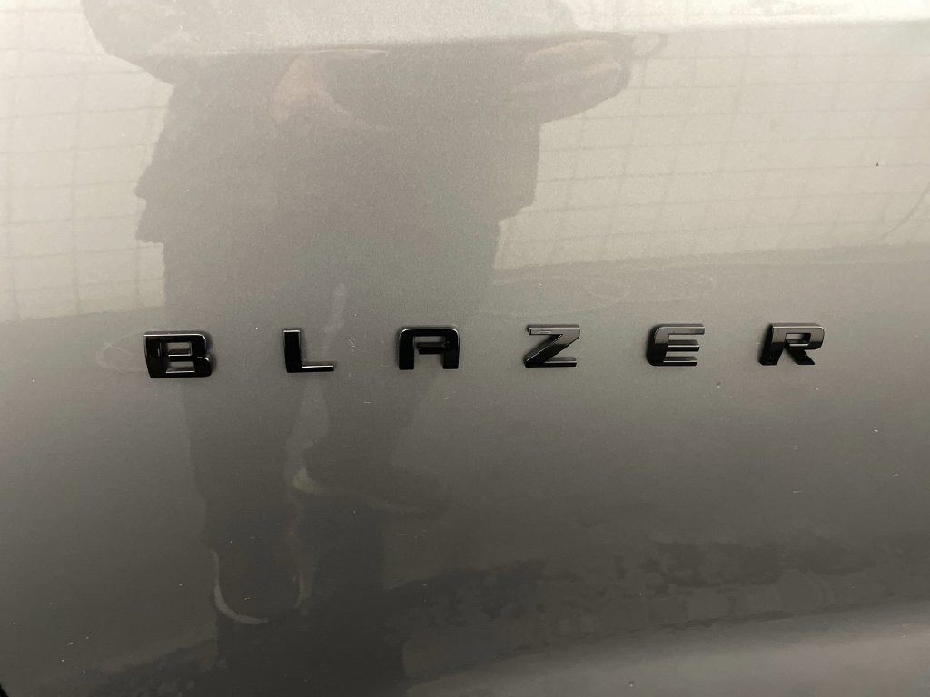 Used 2023 Chevrolet Blazer RS w/ Enhanced Convenience Package AWD/4WD image 24