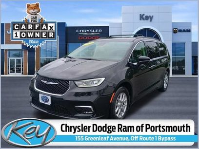 Used 2022 Chrysler Pacifica Touring-L