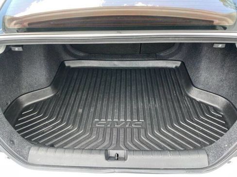 Used 2020 Honda Civic EX image 16