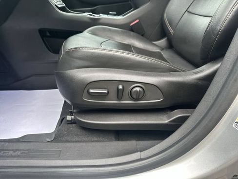 Used 2018 GMC Terrain SLT AWD/4WD image 16