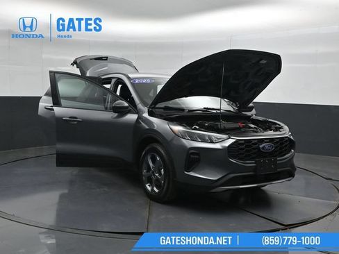 Used 2025 Ford Escape ST-Line AWD/4WD image 55
