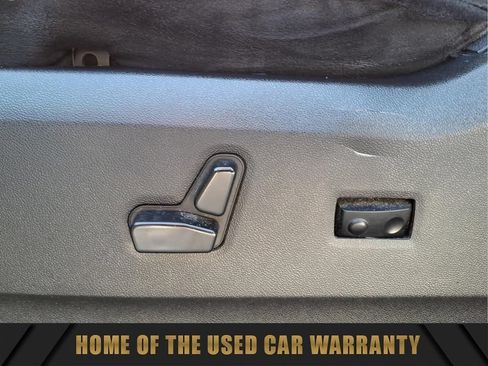 Used 2013 Dodge Grand Caravan SXT FWD image 17