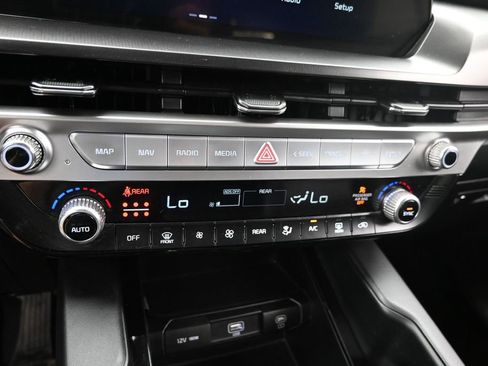 Used 2023 Kia Telluride LX AWD/4WD image 21