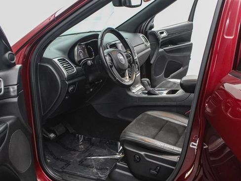Used 2019 Jeep Grand Cherokee Altitude AWD/4WD image 18