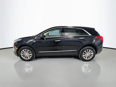 Used 2017 Cadillac XT5 Luxury image 4