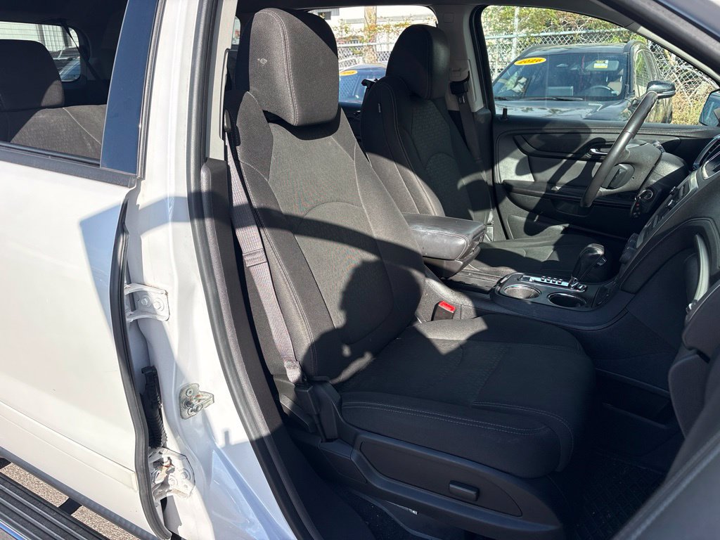 Used 2016 GMC Acadia SLE FWD image 21