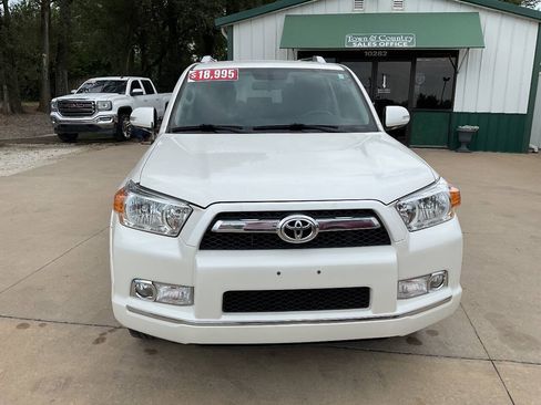 Used 2013 Toyota 4Runner SR5 RWD image 3