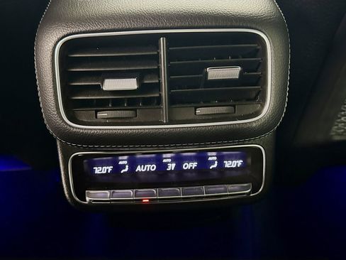 Used 2023 Mercedes-Benz GLS 580 4MATIC image 25
