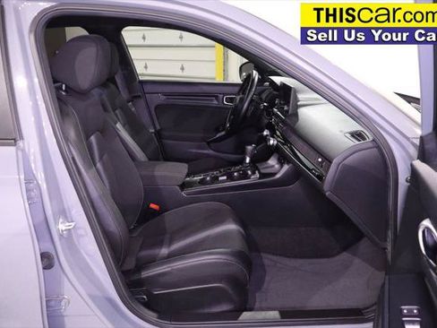Used 2025 Honda Civic Sport image 25