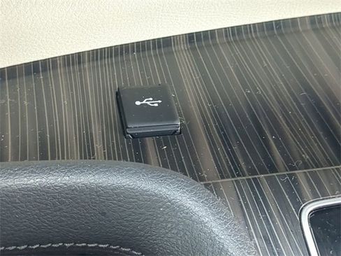 Certified 2023 Toyota Sienna Platinum image 23