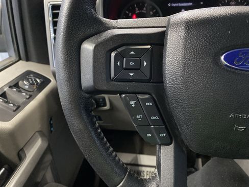 Used 2015 Ford F150 XLT w/ Equipment Group 302A Luxury image 17