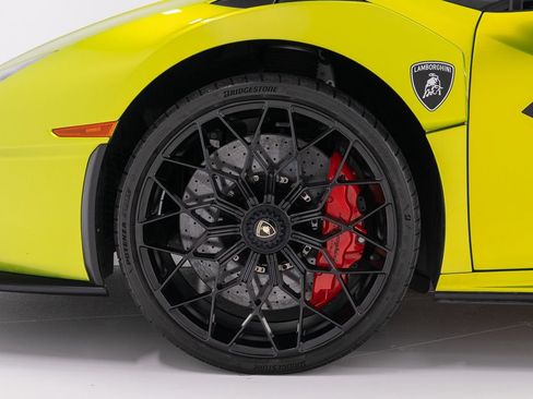 Used 2023 Lamborghini Huracan STO RWD image 36