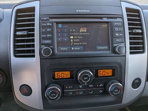 Used 2018 Nissan Frontier PRO-4X AWD/4WD image 14