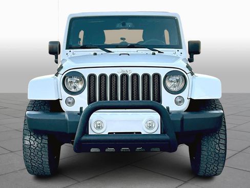 Used 2016 Jeep Wrangler Unlimited Sahara w/ Max Tow Package image 3