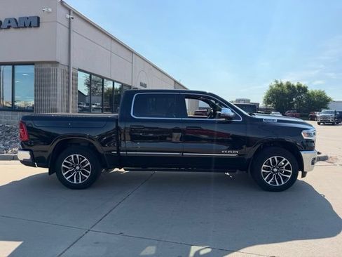 Used 2025 RAM 1500 Limited AWD/4WD image 5