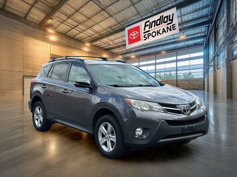 Used 2013 Toyota RAV4 XLE AWD/4WD image 3