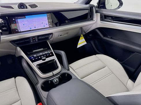 New 2026 Porsche Cayenne Coupe image 26