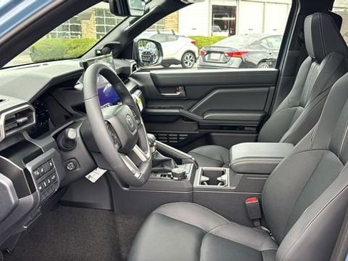 New 2026 Toyota 4Runner Limited AWD/4WD image 28