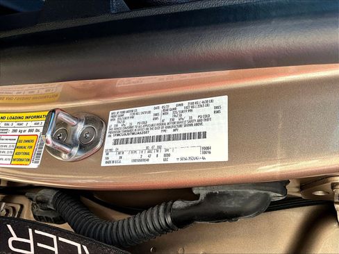 Used 2021 Ford Escape Titanium w/ Class II Trailer Tow Package AWD/4WD image 19