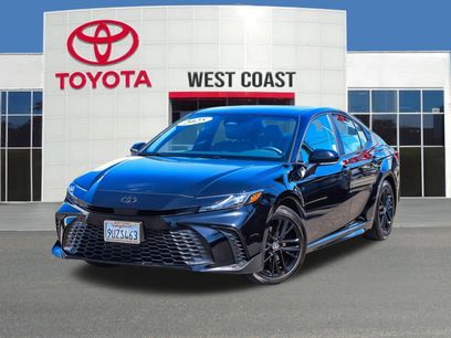 Used 2025 Toyota Camry SE w/ Convenience Package