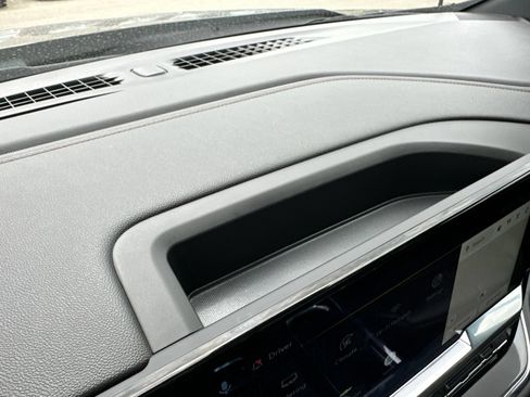 Used 2024 Chevrolet Silverado 1500 High Country w/ High Country Premium Package AWD/4WD image 78