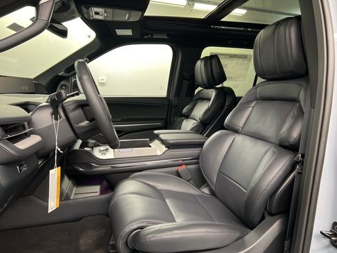 New 2026 Lincoln Navigator Reserve w/ Jet Appearance Package image 30